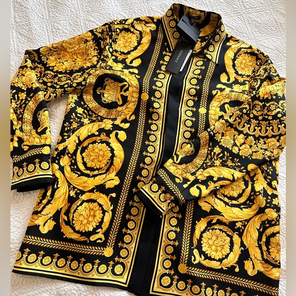 Versace Tops - VERSACE BORROCCO PRINT SILK SHIRT 🔥